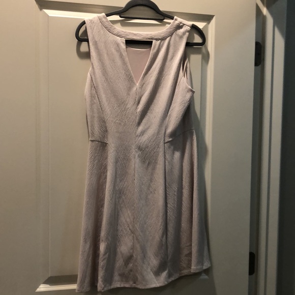 Lauren Conrad cream dress size 12 - Picture 2 of 2
